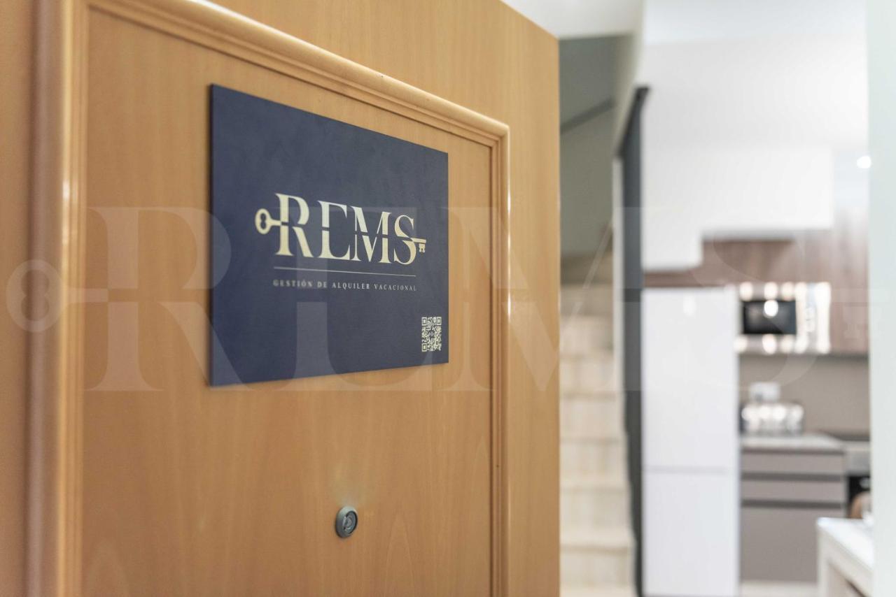 Lovely Duplex With Private Parking Near City Center By Rems Μάλαγα Εξωτερικό φωτογραφία